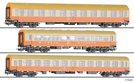 Passenger coach set „Städteexpress“ DR